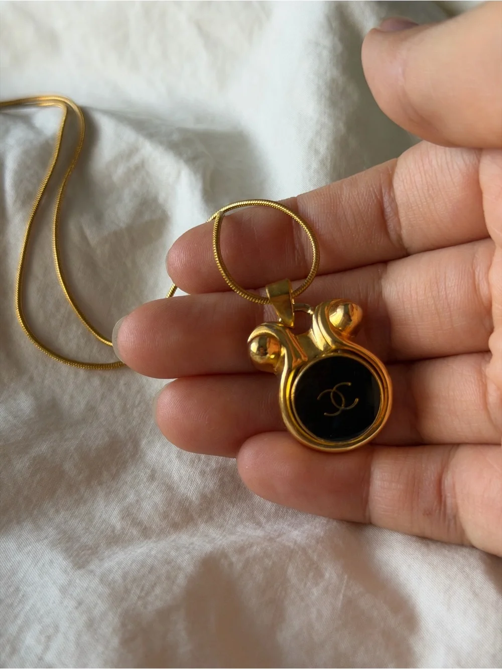 CHANEL authentic button